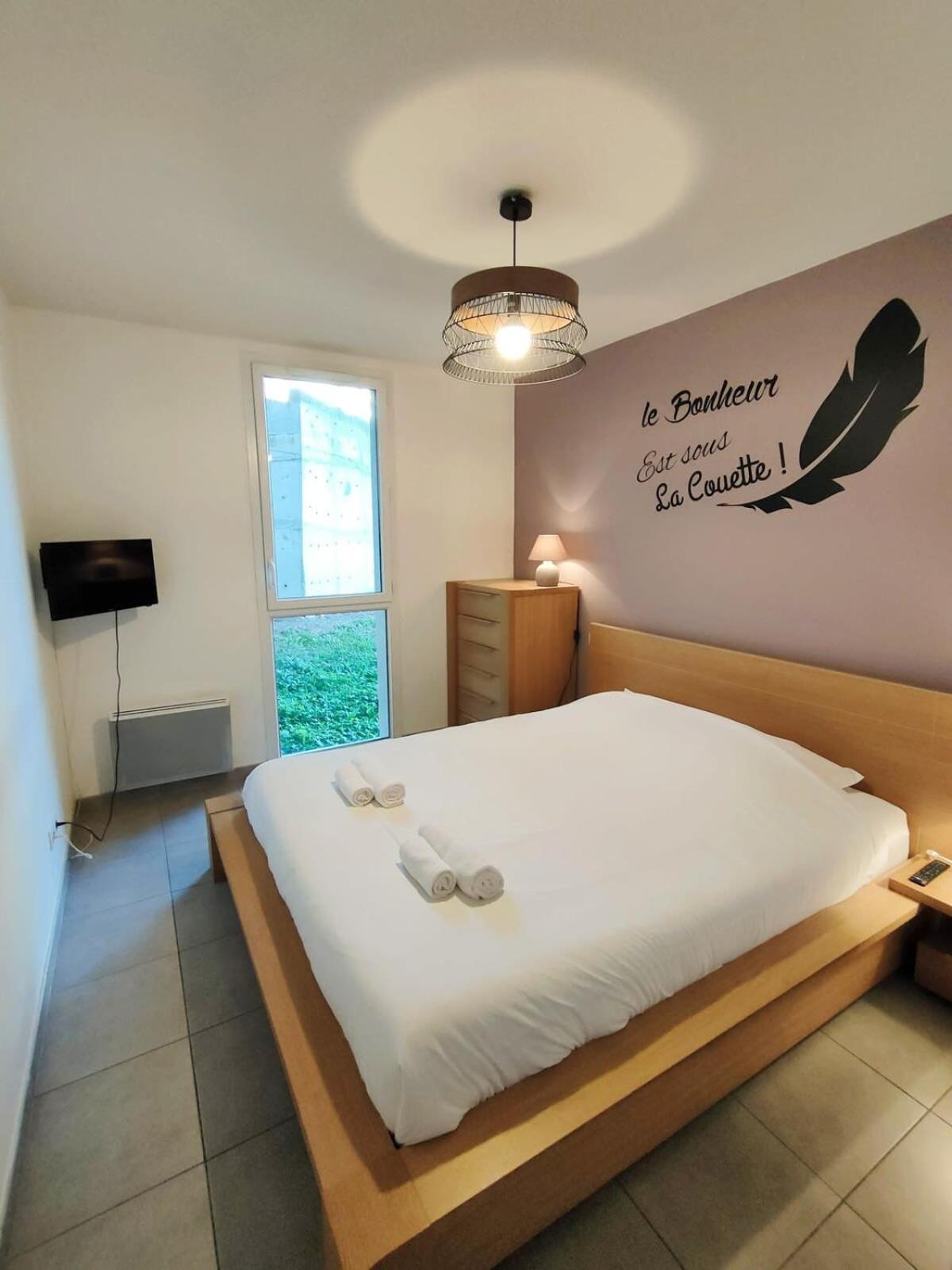 Apartment With Pool Air Conditioning Wifi And Garage 科利尤尔 外观 照片