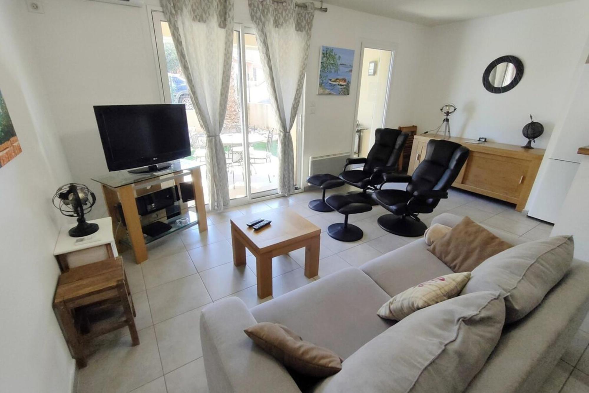 Apartment With Pool Air Conditioning Wifi And Garage 科利尤尔 外观 照片