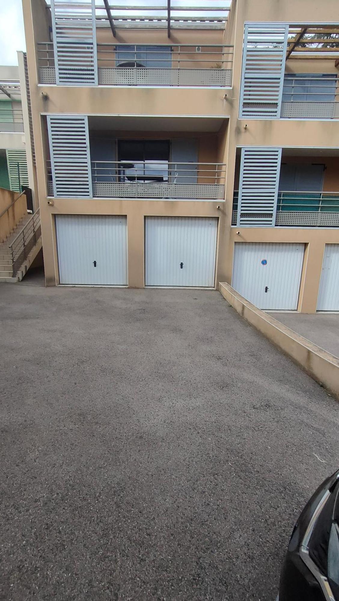 Apartment With Pool Air Conditioning Wifi And Garage 科利尤尔 外观 照片